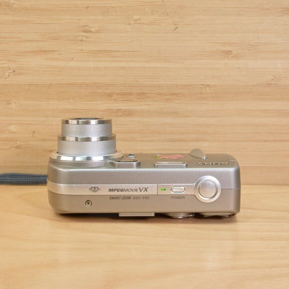 Sony Cyber-shot DSC-P92 / 5.0MP Digital Camera / 3x Optical Zoom / Made in Japan - Picture 5 of 9